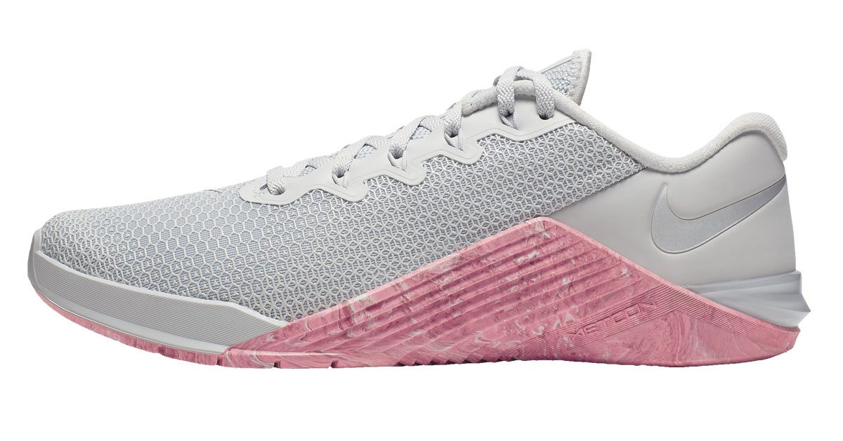 metcon 5 black and pink