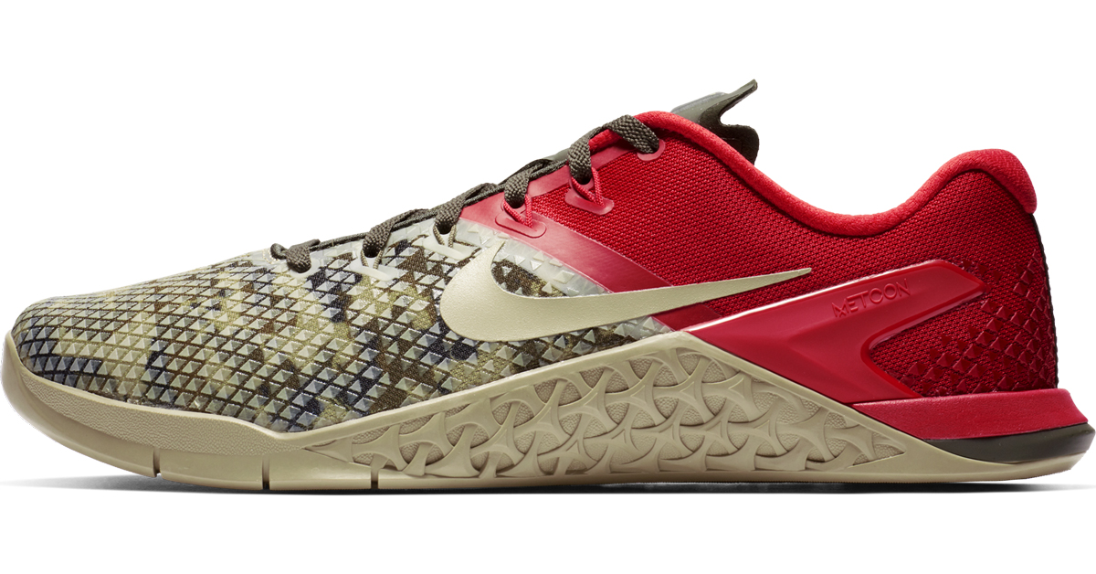 nike metcon 4 xd hyper crimson