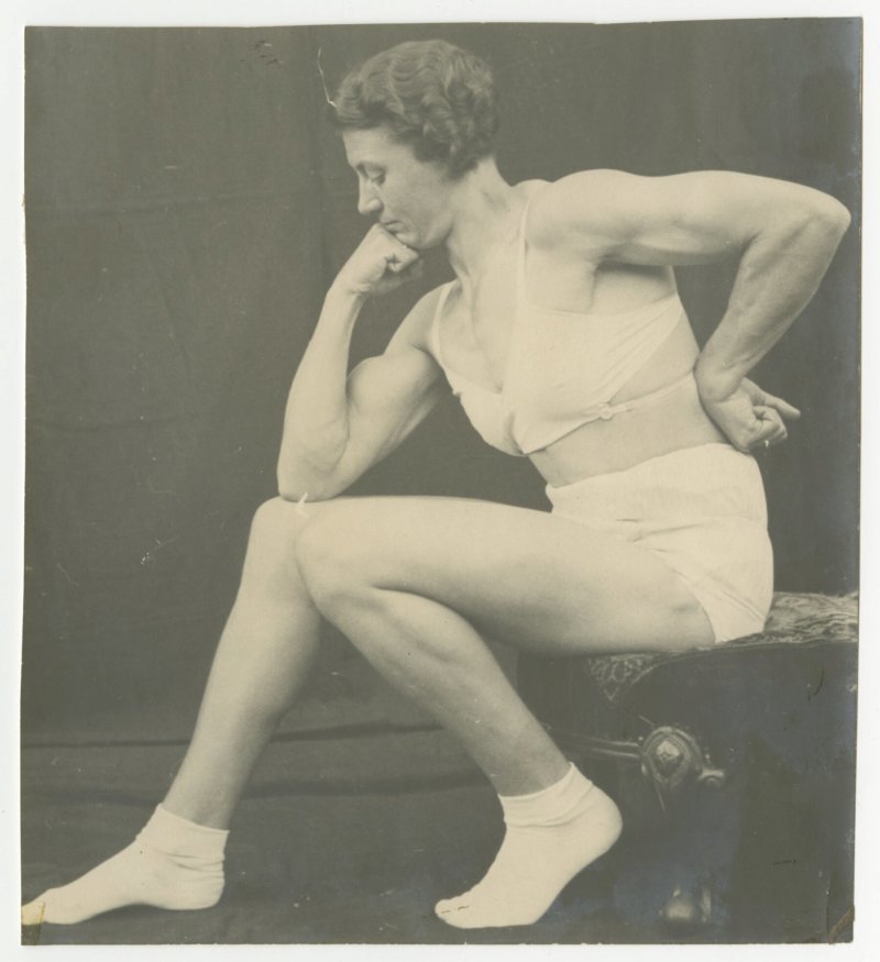 Ivy Rusell seated portrait